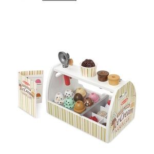 Three Melissa and Doug counters sushi ice cream in Sandwich making sets